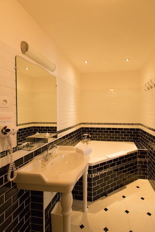 Hotel Rabelais Tours Kültér fotó