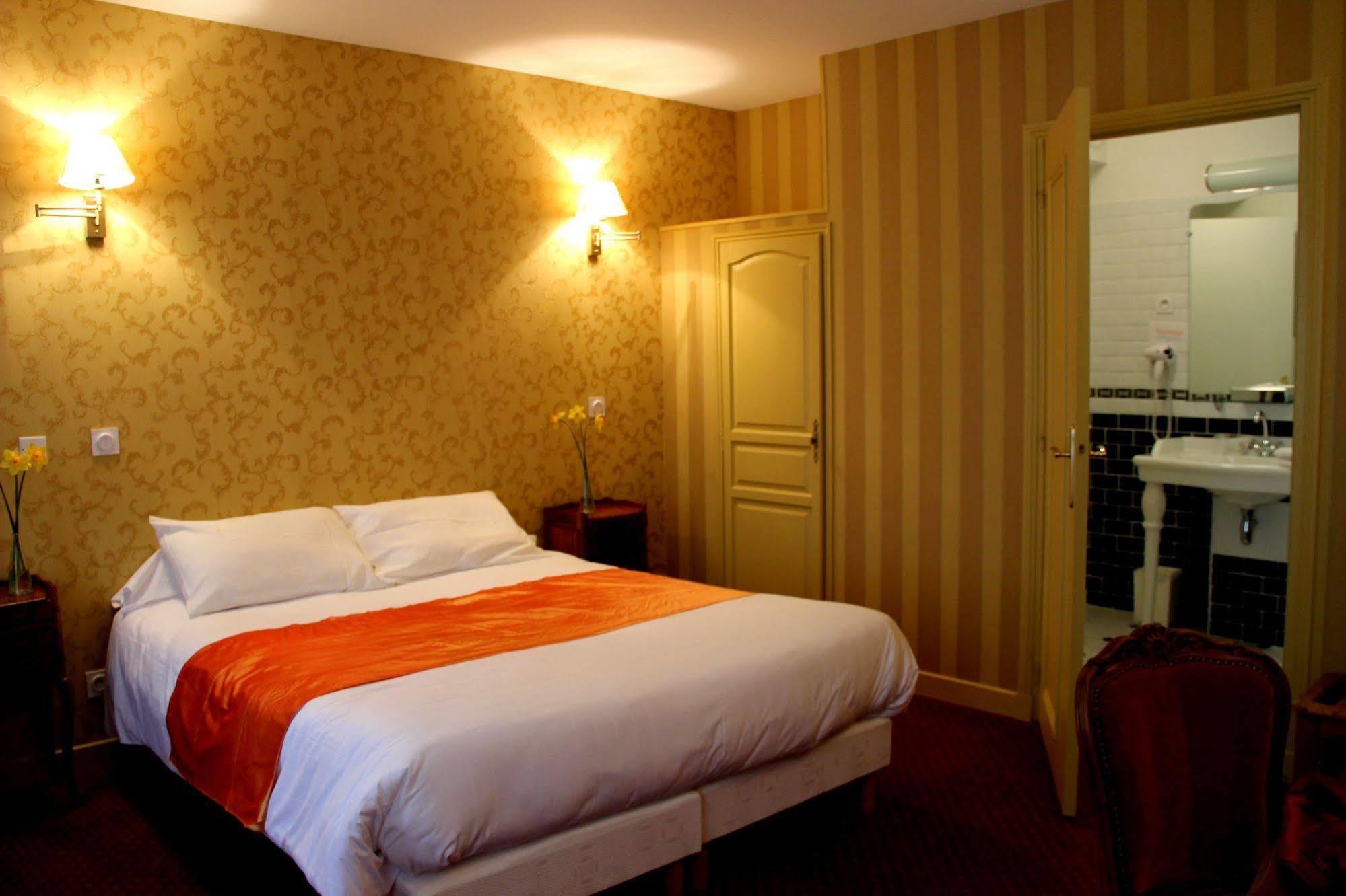 Hotel Rabelais Tours Kültér fotó